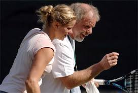 Uit eerdere interviews met elke clijsters: Kim En Elke Clijsters Krijgen Gouden Schoen Papa Terug Gazet Van Antwerpen Mobile