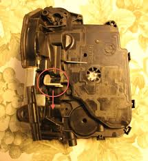 The bmw roundel on the centre of the key fob will lock all the doors, . Door Stuck Shut Any Ideas Bmw 3 Series E90 E92 Forum
