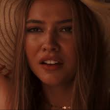 Pin By Ichi On Outer Banks In 2020 Sarah Outer Banks Obx