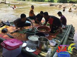 Ia boleh dikatakan air terjun paling cantik di negeri ini. Menarik Di Sik Berkelah Di Petang Hari Di Sungai Viral Facebook