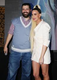 Τον τελευταίο καιρό πολλά είναι τα δημοσιεύματα που θέλουν την κατερίνα στικούδη να βρίσκεται σε προχωρημένη εγκυμοσύνη. Egkyos H Katerina Stikoydh Fay S Book