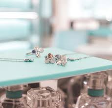 Renamed the stone after its country of origin, and revealed it to the world the following year. 3 Jewelries I Love From The New Tiffany Co Paper Flowers Collection Queen Of All You See