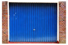 Le choix de la porte de garage n'est pas facile sachant qu'il en existe plusieurs types suivant l'ouverture. Les Differents Types De Portes De Garage