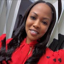 Danielle Alford's Instagram, Twitter & Facebook