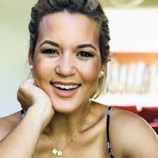 Tami Chin's Instagram, Twitter & Facebook