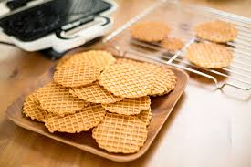 New updated model has grey nonstick cooking plates instead of black. A Guide On Choosing The Best Pizzelle Maker Simply Healthy Family