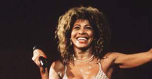 Tina turner began performing with musician ike turner in the 1950s. 4gvtg Meazv Bm