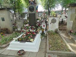 Cimitirul Bellu Din BucureÈ™ti Un AdevÄƒrat Muzeu In Aer Liber