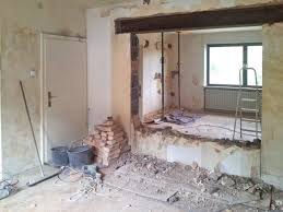 Stahltrager Einbauen Wanddurchbruch Nach Aushartung Wanddurchbruch Altbau Renovierung Instandhaltungsarbeiten