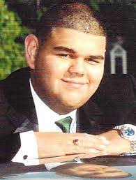 Oliver Flores's Instagram, Twitter & Facebook