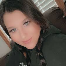 Caitlyn Marsh and Brandon Roy's Wedding Website