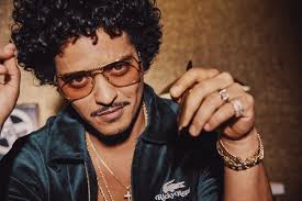 Welcome to bruno mars' mailing list! Bruno Mars Musiker Veroffentlicht Gemeinsame Modekollektion Mit Lacoste Gq Germany