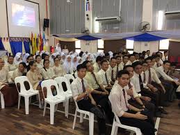 Maktab rendah sains mara atau mrsm merupakan sejenis sekolah berasrama penuh yang dibina oleh majlis amanah rakyat (mara) hampir di setiap negeri di malaysia. Mrsm Kuching E Semakan