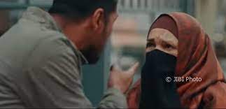 Fahri is still waiting for her sorrowly. Syahdunya Video Klip Ost Ayat Ayat Cinta 2 Menyayat Hati