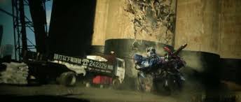 Discover and share the best gifs on tenor. Optimusprime Cae Al Suelo Enfrentando Al Caza Recompensas De Lockdown Autobot Decepticon Amazing Spiderman Movie Marvel Comics Wallpaper Optimus Prime