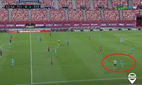 Πουλά τα δικαιώματα του ονόματος του camp nou. Magiorka Mpartselona Opados Eisebale Sto Ghpedo Kai Ebgale Fwtografies Me Paiktes Vid Fosonline