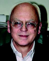 Fine tuning of crystal architecture by intermolecular interactions: synthon  engineering