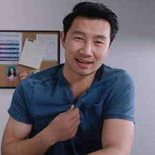 Born on mainland china, simu liu and his family immigrated to canada when he was just five years old. Simu Liu Slams Kim S Convenience Cancellation And Spinoff E Online Deutschland