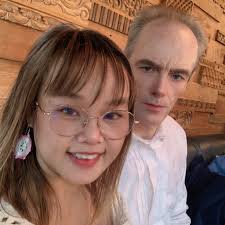 Is it better to book a taxi from Bangkok airport in advance(via booking  com)or take the taxi