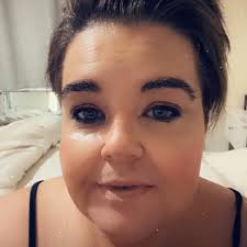 Reaction to a large cyst