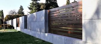 Horizon Wood Ogrodzenia Aluminiowe Imitujace Drewno Nowoczesne Ogrodzenia Drewniane Xcel En 2020 Exterior Moderno Valla Blanca Vallas De Jardin