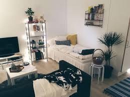 20 Rustic Tiny Studio Apartment Design Ideas For You Studio Apartment Decorating Apartment Layout Apartment Room