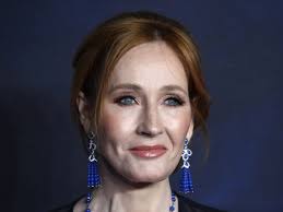 Finding your wand is a right of passage for all young wizards and witches. Jk Rowling Reacts To Pipebomb Death Threat On Twitter The Independent