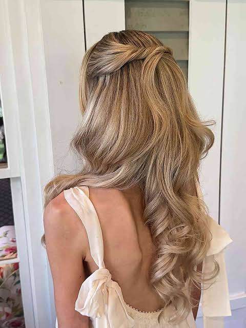 30 Prettiest Half Up Half Down Prom Hairstyles for 2026