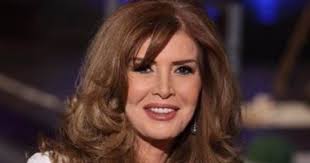 يحتفل اليوم الفنان محمود قابيل بعيد ميلاده الـ 71، الذي يعد سفير اليونيسيف للنوايا الحسنة في شمال أفريقيا والشرق الأوسط، وتخرج من الكلية الحربية عام 1964 عمل ضابطا في القوات المسلحة ثم اتجه إلى الفن ومثل في. Ù…Ø­Ù…ÙˆØ¯ Ù‚Ø§Ø¨ÙŠÙ„ ÙŠÙƒØ´Ù Ø­Ù‚ÙŠÙ‚Ø© Ø²ÙˆØ§Ø¬Ù‡ Ù…Ù† Ù…ÙŠØ±ÙØª Ø£Ù…ÙŠÙ† Ø§Ù„ÙŠÙˆÙ… Ø§Ù„Ø³Ø§Ø¨Ø¹