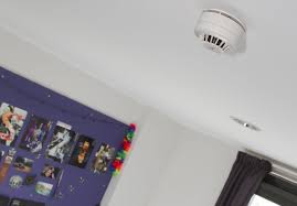 To operate with an addressable fire alarm panel, smoke, heat and as well as the apollo xp95 and apollo discovery smoke and heat detectors, we offer a range of standard, isolating, beacon and sounder beacon mounting bases that allow the detectors to form part of the addressable system. Facility Maintenance Safety Cooper Menvier Addressable Heat Detector With Sounder Base Business Office Industrial Bunkers Pl