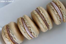 Vanilla Bean Macarons With Raspberry Mascarpone Filling Macarons Dessert Recipes Vanilla Bean