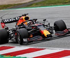 Iedereen was op weg om nog een laatste keer zijn tijd te verbeteren toen yuki tsunoda crashte. Samenvatting Kwalificatie F1 Gp Van Oostenrijk Verstappen Als Heer En Meester Naar Pole Position Voor Norris En Perez Gptoday Net