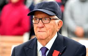 Seconde Guerre mondiale : Michel Cherrier, résistant qui a débarqué en  Provence, est mort à 102 ans