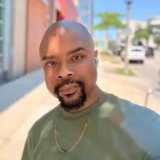 Tricia Cast said “Hold