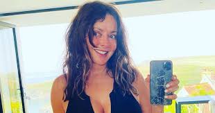 Mar 08, 2021 · carol vorderman has shown off her enviable figure at 60 years old with a snap of her new skintight leather trousers. Carol Vorderman Left Red Faced After Fans Point Out Awkward Bikini Blunder Worldnewsera
