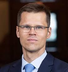 Billions in clean energy tax breaks, federal expenditures in play during  2024 elections