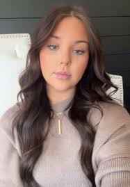 Brookelyn Williams's Instagram, Twitter & Facebook