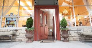 Brow Lounge San Diego S Best Brow Beauty Salon Experience La Jolla San Diego Brow Salon Indulging In Beauty Since 2008
