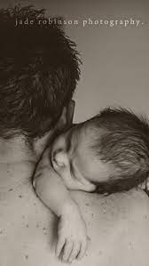 Pin By H Tricia On Infant Portrait Ideas Newborn Baby Photoshoot Newborn Photography Girl Newborn Family Photography