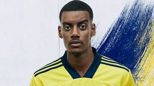 Damer tove alexandersson, stora tuna ok karolin ohlsson, järla orientering sara hagström, ifk göteborg lina strand. Alexander Isak Om Nya Svenska Em Trojan Och Jamforelserna Med Zlatan Cafe Se