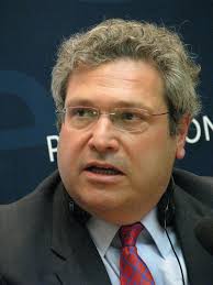 Renuncia del Editor General del Washington Post, Robert Kagan, Tras  Decisión de No Respaldar Candidatos en 2024