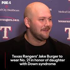 Lori Yetter's Instagram, Twitter & Facebook