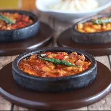 مطاعم الفخار Restaurant Al Twitter