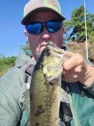 Hey everyone, I just wanted to let y'all know I got my YouTube channel up  and running! It's mostly fishing content right now, but I've got some hog  hunting content and will