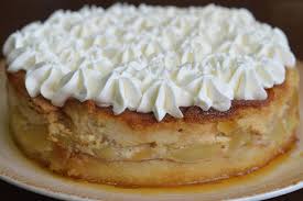 Se poate carameliza si direct in cratita in care urmeaza sa facem crema. Tort Cu Mere Si Crema De Zahar Ars Caietul Cu Retete