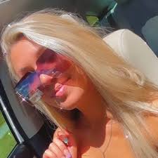 Cassi Poindexter (@Cassiraex)