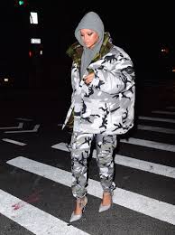 Check spelling or type a new query. Spotted Rihanna In Vetements X Canada Goose Camo Jacket And Matching Trousers Pause Online Men S Fashion Street Style Fashion News Streetwear