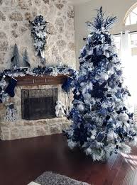 No&euml;l 2023 : les couleurs, les motifs et les accessoires &agrave; adopter pour une  d&eacute;coration moderne et originale