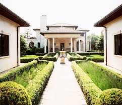 10 Swoon Worthy Homes In The Hamptons Hampton Mansion Mansions Hamptons House