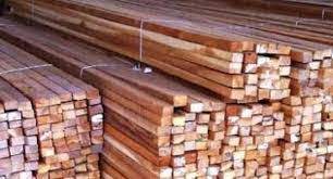 Selain itu ada kayu galar dan kayu balok yang memiliki ukuran lebih besar dan kuat karena berbagai jenis kayu untuk bangunan. Balok Kayu Produkindo